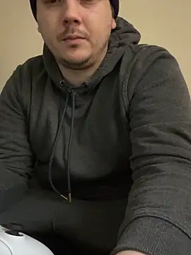 Snapshot of XXKieran chatting on 03.08.26 XXKieran online show from 03.08.26