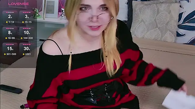 Evie Vall online show from 11.07.25