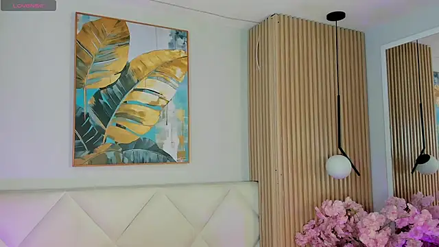 Mila Hank  online show from 03.23.26