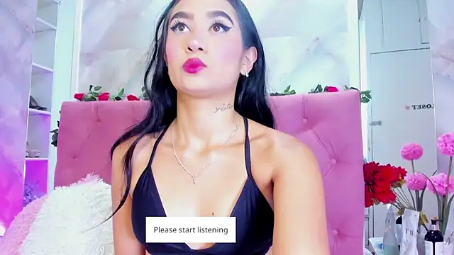 Nicolqueen  online show from 11.17.25