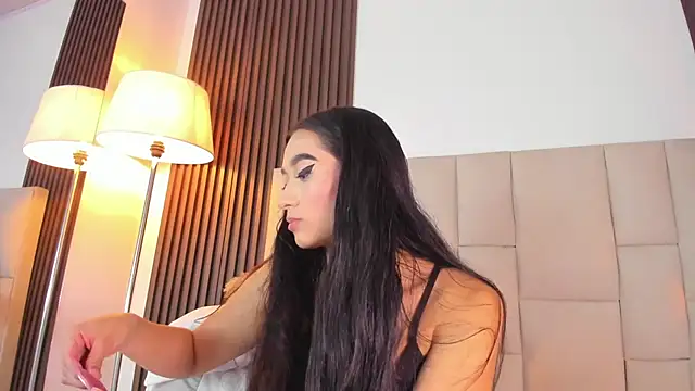 Snapshot of Nicolqueen_ chatting on 07.20.26 Nicolqueen online show from 07.20.26