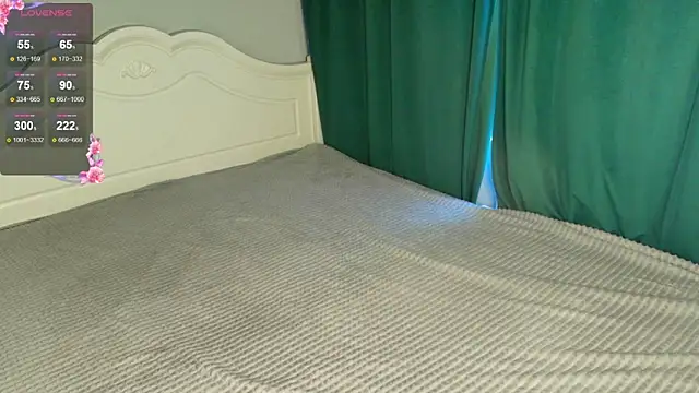 Snapshot of katerine_Monroe chatting on 09.17.25 katerine Monroe online show from 09.17.25