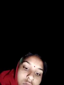 Snapshot of Idhika_Jha chatting on 11.26.25 Idhika Jha online show from 11.26.25