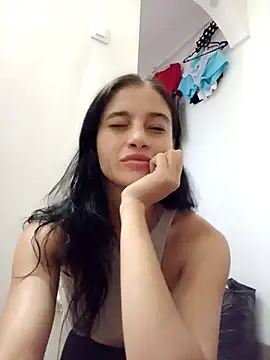 Virggin Pussy Cum online show from 09.12.25