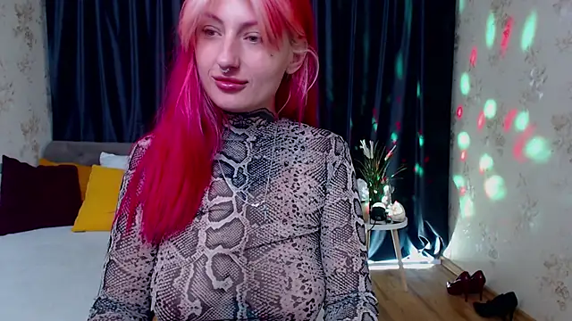 Snapshot of Nina_Blum_ chatting on 11.10.25 Nina Blum online show from 11.10.25