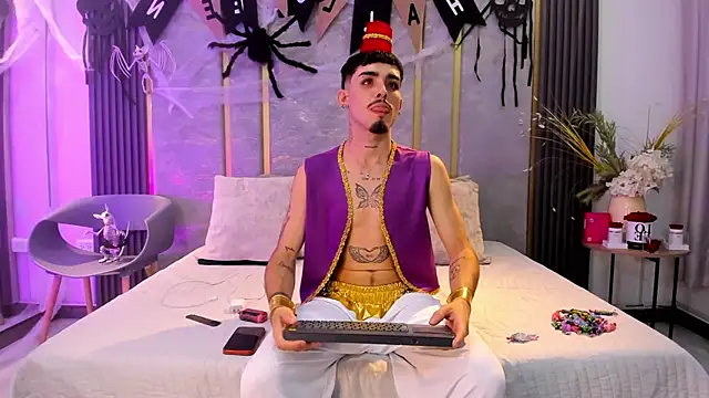 Snapshot of NikoStone_ chatting on 10.31.25 NikoStone online show from 10.31.25