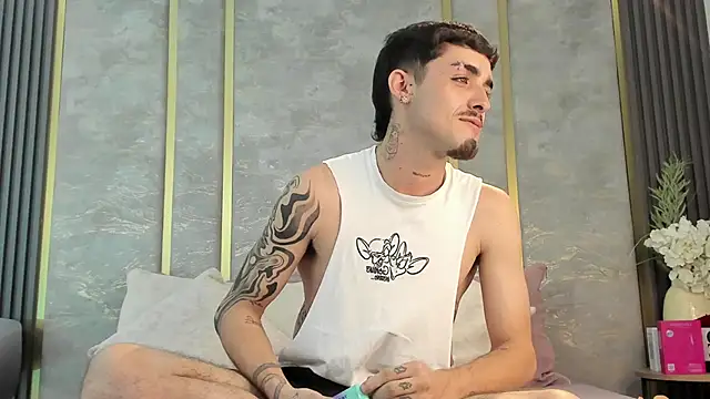 Snapshot of NikoStone_ chatting on 02.26.26 NikoStone online show from 02.26.26