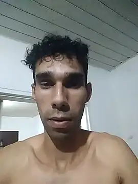 Snapshot of Dedede32 chatting on 09.20.25 Dedede32 online show from 09.20.25