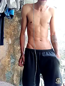 Snapshot of Dedede32 chatting on 11.25.25 Dedede32 online show from 11.25.25