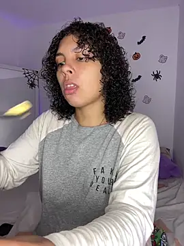 ViolettaMiller  online show from 10.22.25