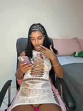 larajuli online show from 03.13.26