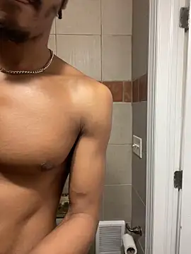 TRILLAHUNG online show from 10.05.25