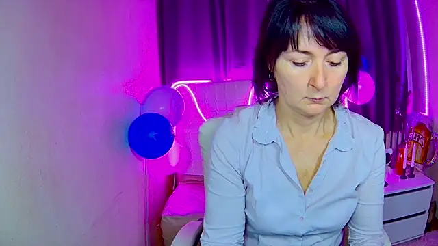 VivianGuchih online show from 09.21.25