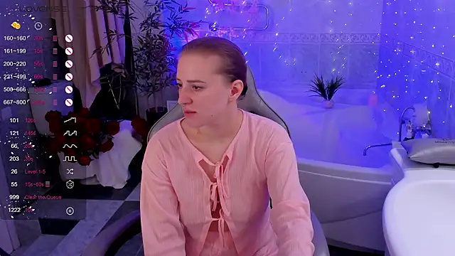 Snapshot of Alice_Cire chatting on 02.04.26 Alice Cire online show from 02.04.26