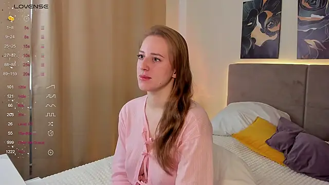 Snapshot of Alice_Cire chatting on 02.09.26 Alice Cire online show from 02.09.26