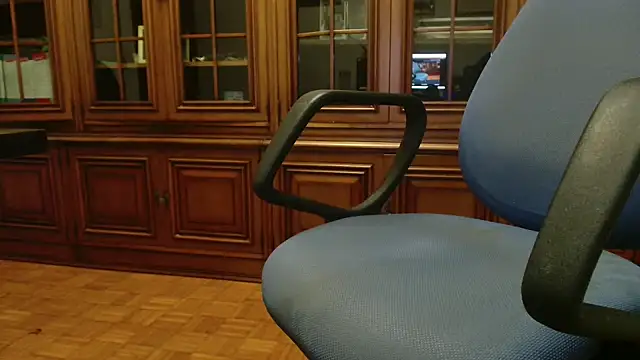 Snapshot of italian_max_sex chatting on 09.17.25 italian max sex online show from 09.17.25