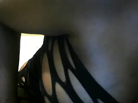 Sweetblcklips online show from 10.31.25