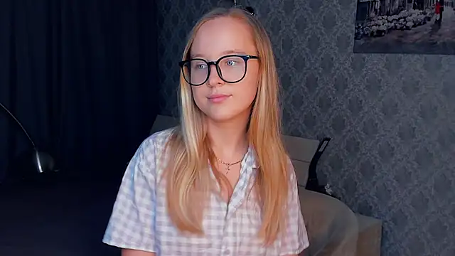 SoonMoor online show from 10.11.25