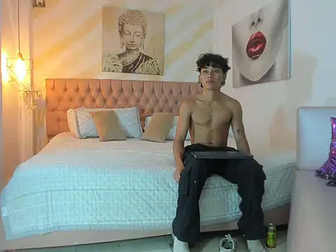Snapshot of jex_chang_ chatting on 10.15.25 jex chang online show from 10.15.25