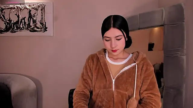 LaurentConnor online show from 11.15.25