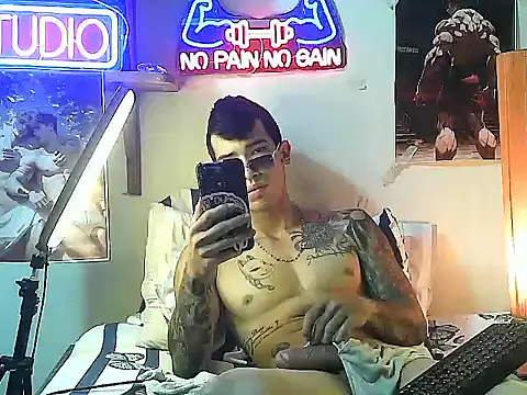 Strongcockfitness online show from 10.18.25