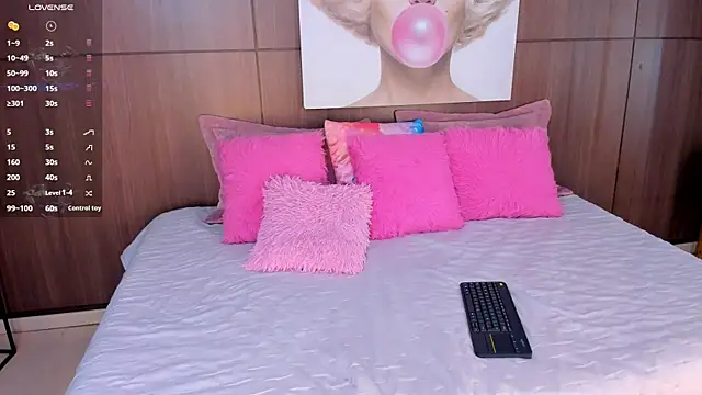 ImaniOkoye online show from 12.20.25