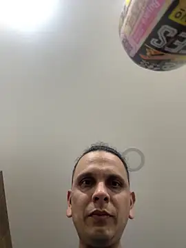 Snapshot of KianxxTeach chatting on 11.19.25 KianxxTeach online show from 11.19.25