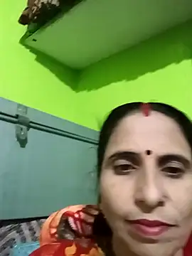 Snapshot of Hot_liya54 chatting on 10.27.25 Hot liya54 online show from 10.27.25