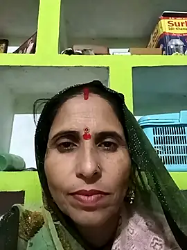 Snapshot of Hot_liya54 chatting on 11.18.25 Hot liya54 online show from 11.18.25