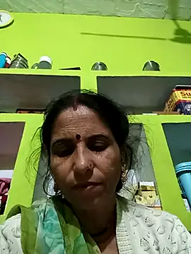 Snapshot of Hot_liya54 chatting on 11.21.25 Hot liya54 online show from 11.21.25