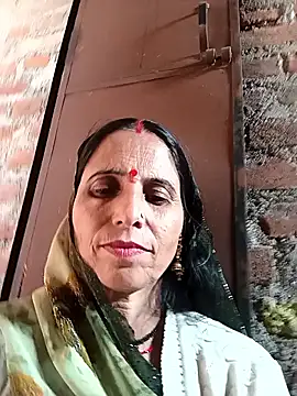 Snapshot of Hot_liya54 chatting on 11.25.25 Hot liya54 online show from 11.25.25