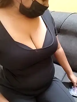 HAANNIAA online show from 09.21.25