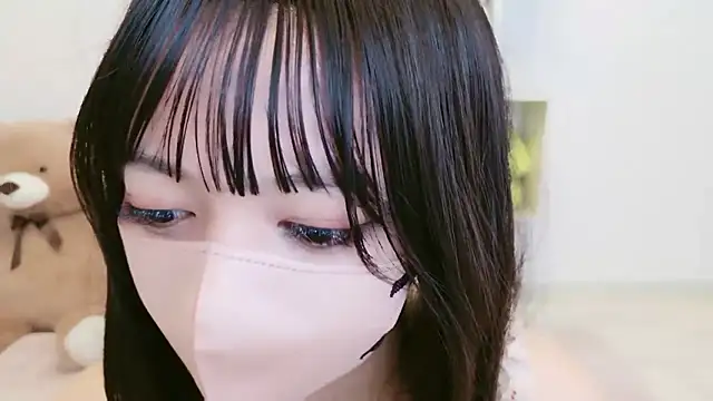 Snapshot of JP_Momo_o0 chatting on 10.19.25 JP Momo o0 online show from 10.19.25