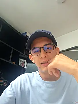 Snapshot of STEVAN_RXX chatting on 09.21.25 STEVAN RXX online show from 09.21.25