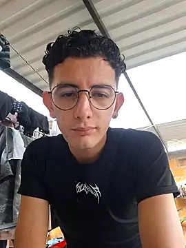 Snapshot of STEVAN_RXX chatting on 02.22.26 STEVAN RXX online show from 02.22.26