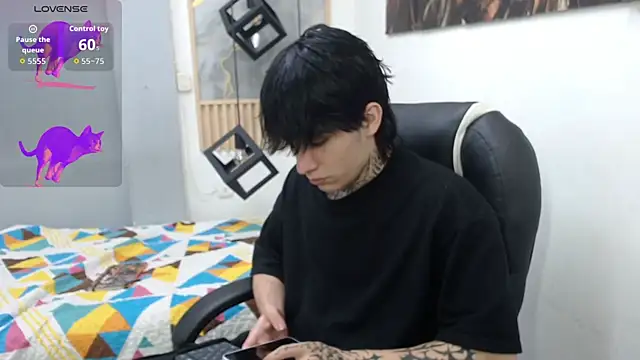 Snapshot of Iantwink18 chatting on 03.28.26 Iantwink18 online show from 03.28.26
