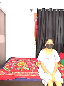 Snapshot of Family02 chatting on 02.08.26 Family02 online show from 02.08.26