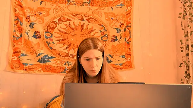 AliceCUNTach online show from 04.08.26