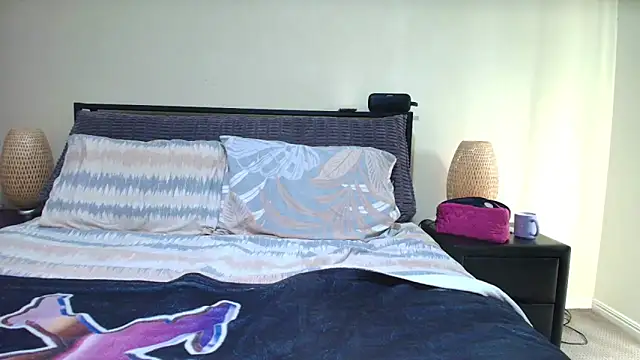 aussiepeaches online show from 03.05.25