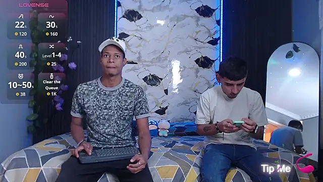 SpicyBoys X online show from 09.18.25