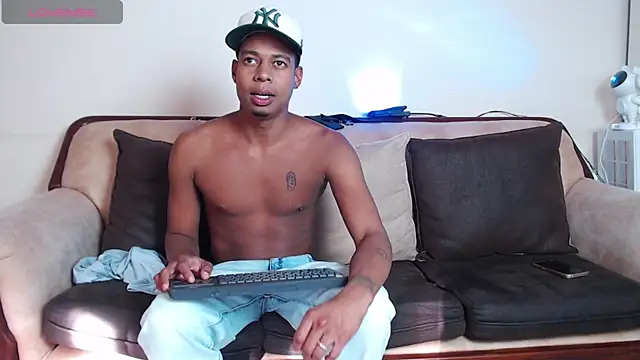 SpicyBoys X online show from 04.12.26