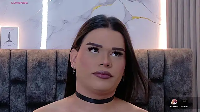 Snapshot of Ava_Cristi chatting on 09.10.25 Ava Cristi online show from 09.10.25