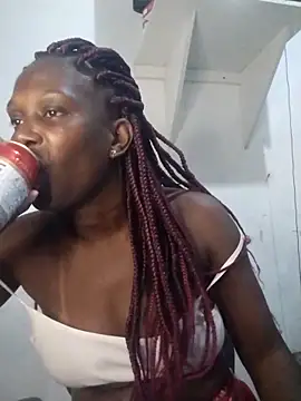 Snapshot of Morena_2021 chatting on 11.26.25 Morena 2021 online show from 11.26.25