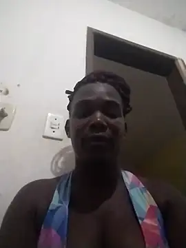 Snapshot of Morena_2021 chatting on 12.15.25 Morena 2021 online show from 12.15.25