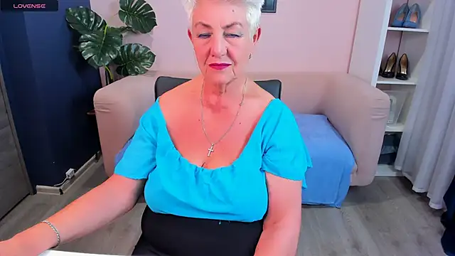 HotandMature online show from 01.18.25