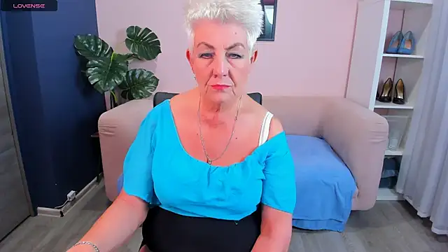 HotandMature online show from 01.20.25