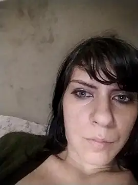 Snapshot of Lea9816 chatting on 11.15.25 Lea9816 online show from 11.15.25