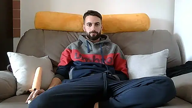 Amicisegreti online show from 02.18.26