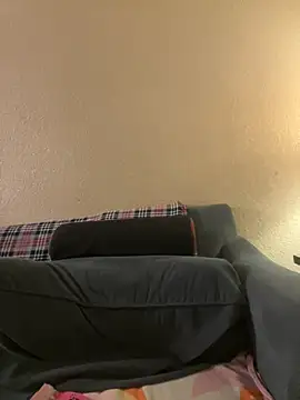 Snapshot of sexymommy1988 chatting on 11.13.25 sexymommy1988 online show from 11.13.25