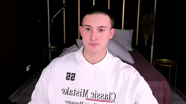 Snapshot of David__Diamond chatting on 10.08.25 David Diamond online show from 10.08.25